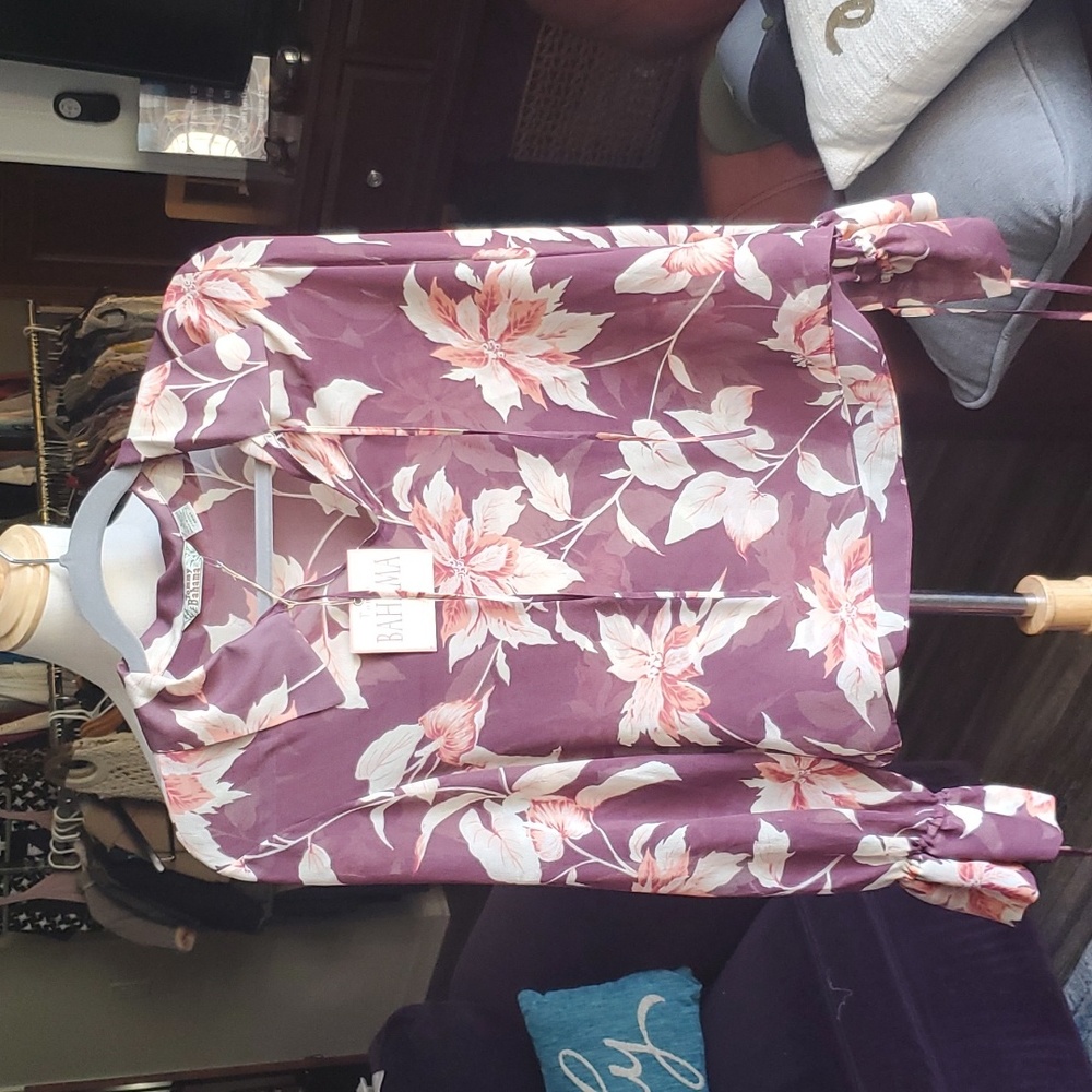 Tommy Bahama women's blouse size sm 4-6